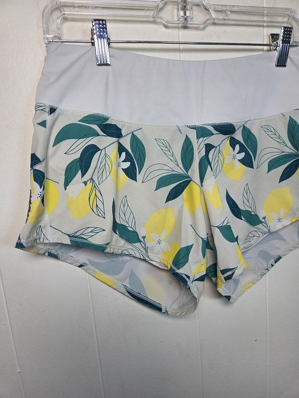 Oiselle Special Edition Roga Running Shorts White Green Lemon Print Size 4 - Picture 5 of 14